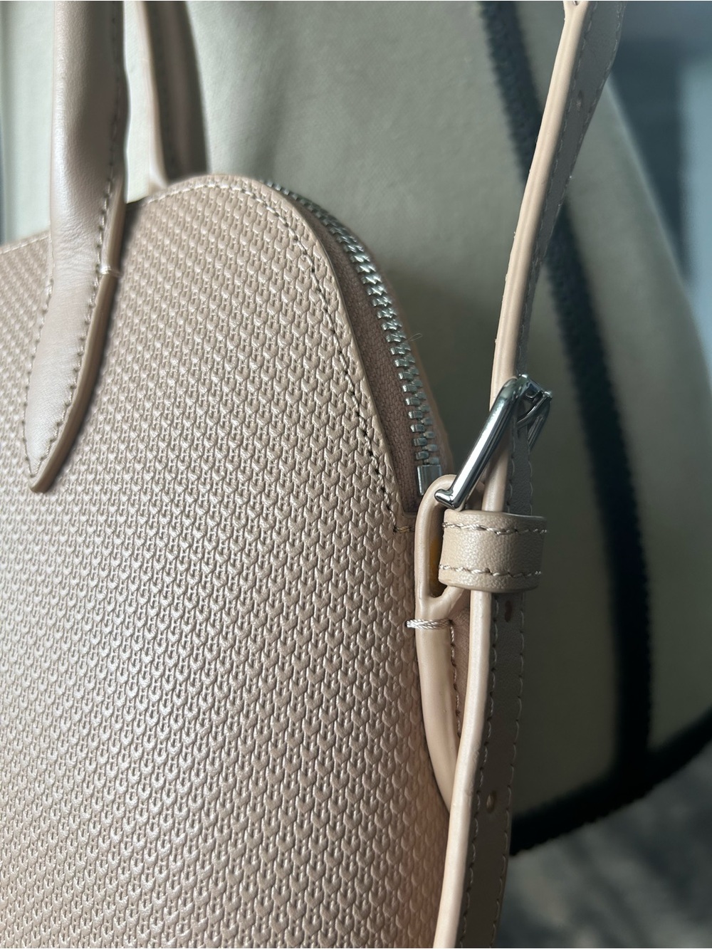 Lacoste Small Bugatti Crossbody - Picture 3 of 10